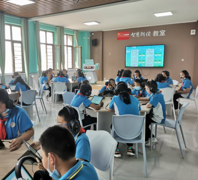 构建城乡联动的数字教育共同体整合资源建立统一的城乡数字教育平台