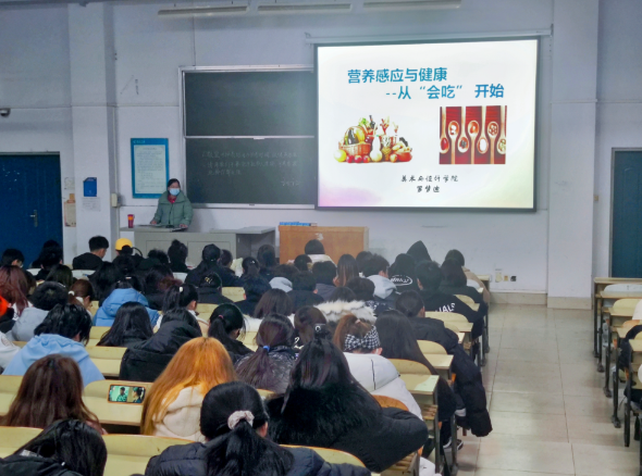 打破沟通壁垒树立常态化双向反应共享学生在校心思动态