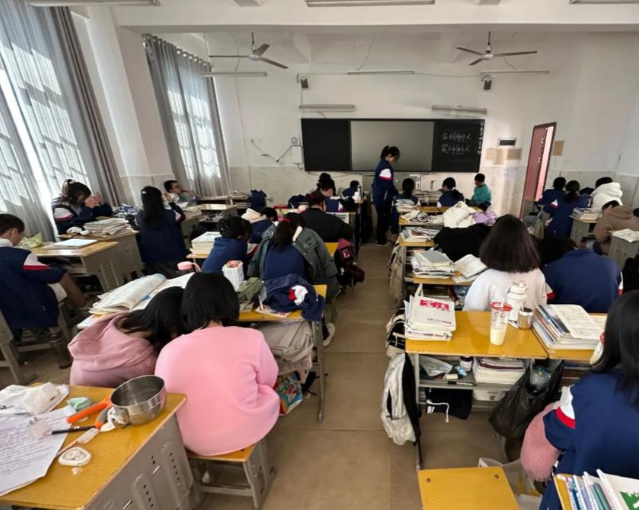 每一位学生构建起安稳班级办理精准分层授课动态学情调整 每一位学生构建起安稳班级办理精准分层授课动态学情调整